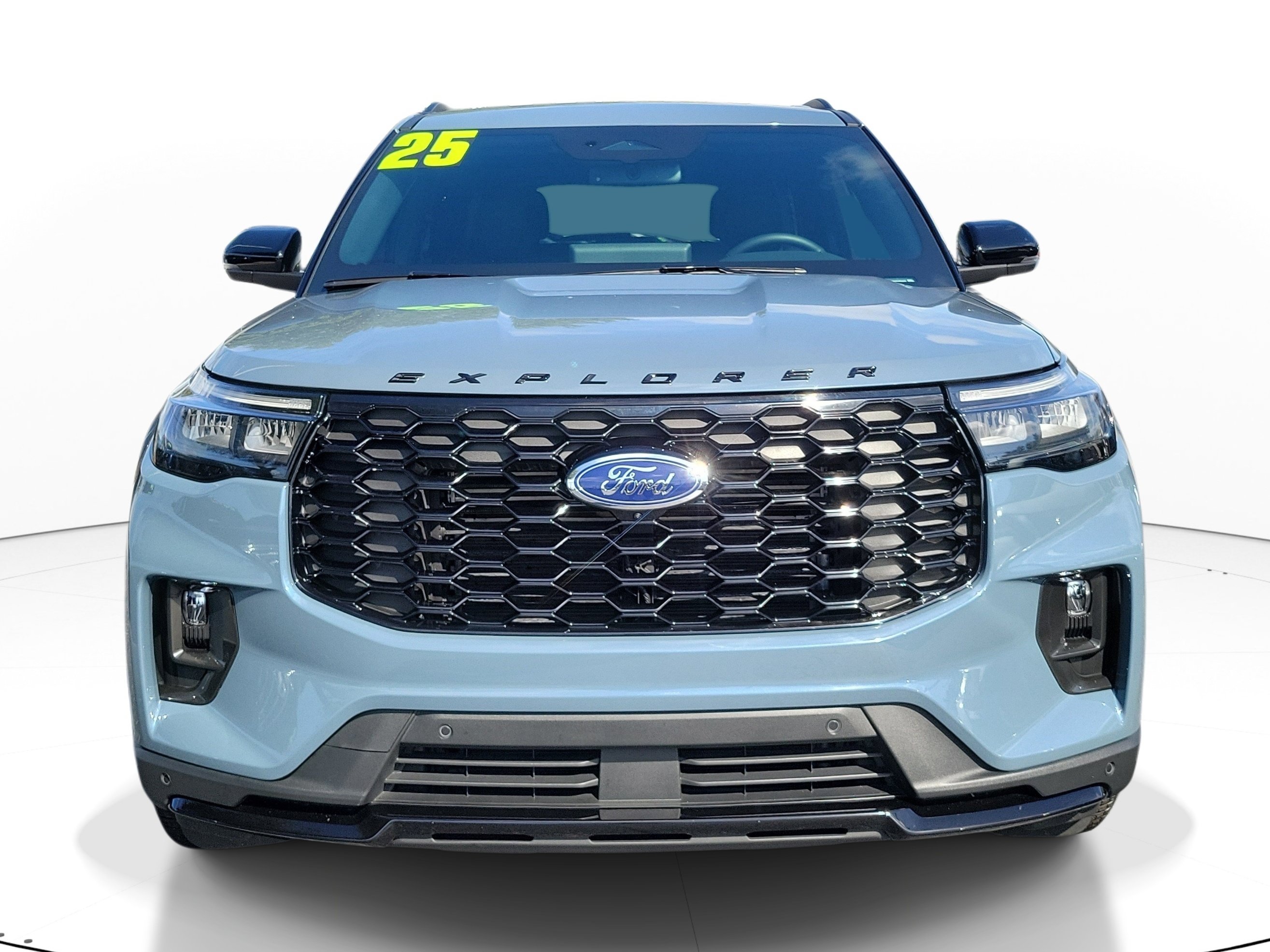 Used 2025 Ford Explorer ST-Line w/ Premium Package RWD image 2