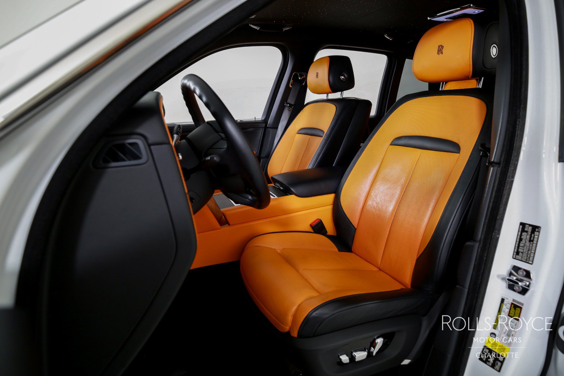 Certified 2020 Rolls-Royce Cullinan AWD/4WD image 12