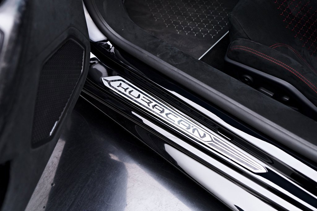 Used 2018 Lamborghini Huracan Performante image 54