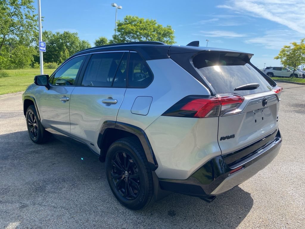 Used 2023 Toyota RAV4 XSE AWD/4WD image 5