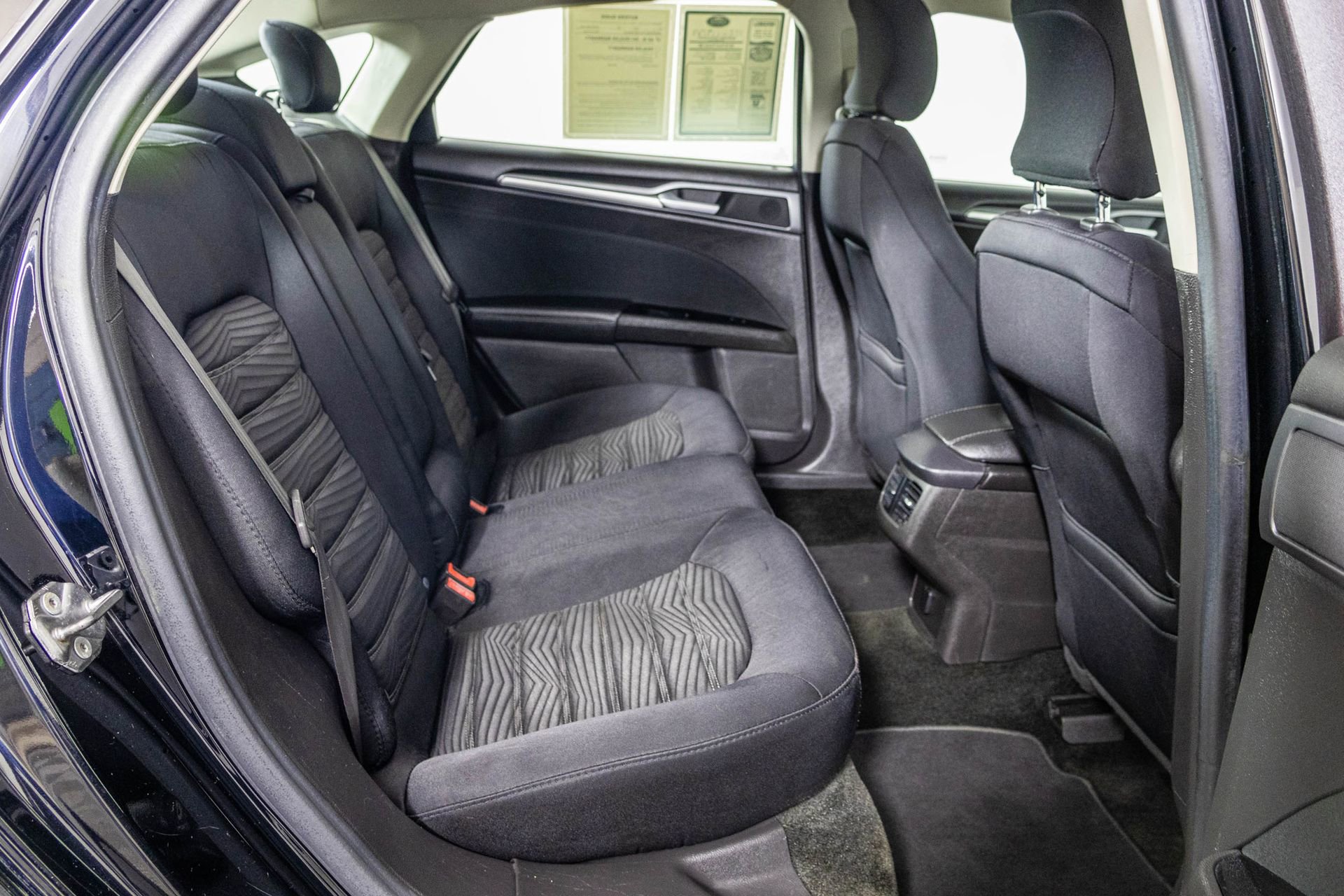 Used 2016 Ford Fusion SE FWD image 40