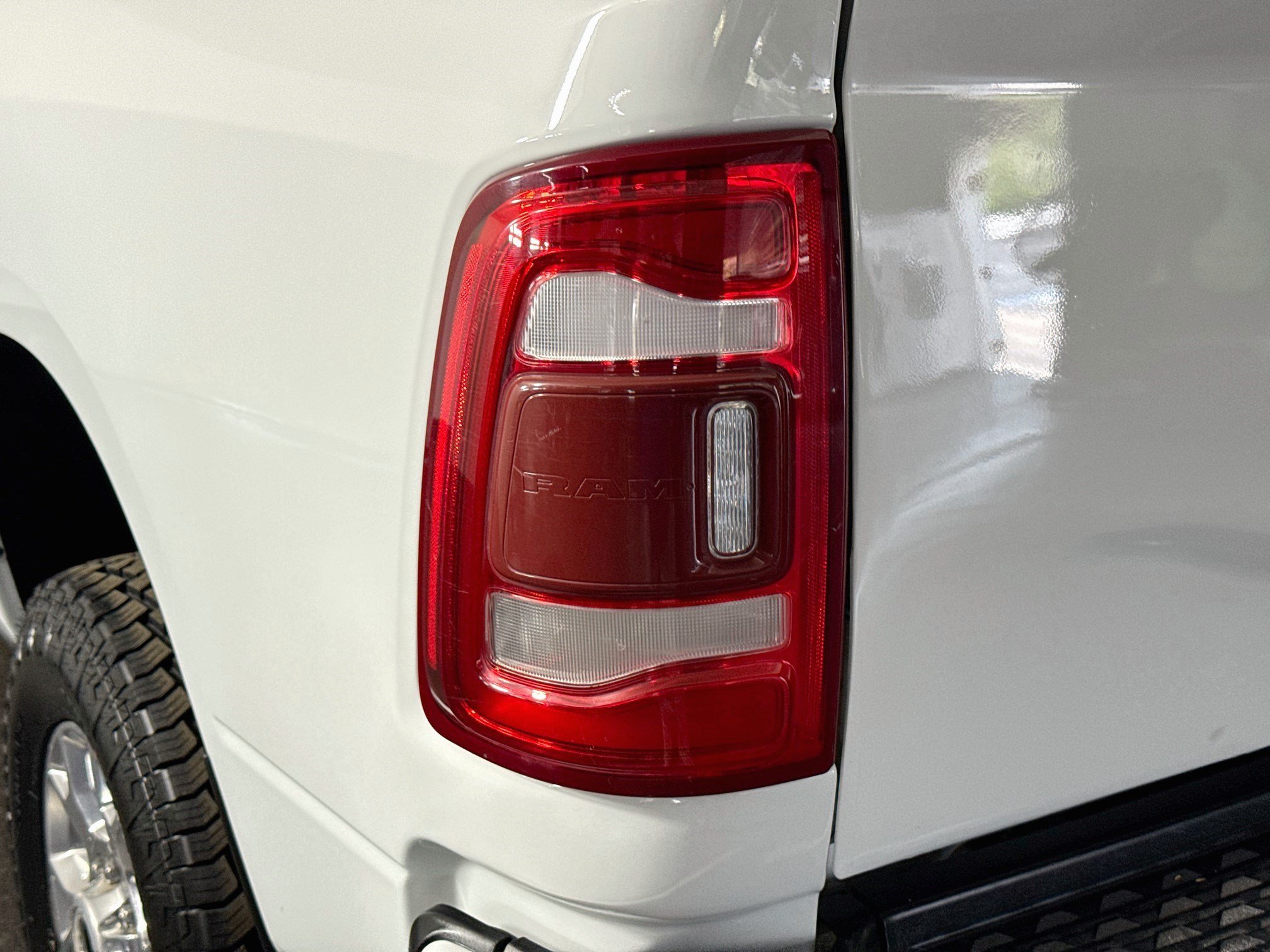 Used 2024 RAM 2500 Laramie AWD/4WD image 35