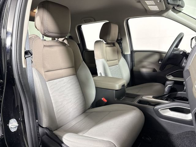 Used 2022 Nissan Frontier SV w/ Technology Package image 12