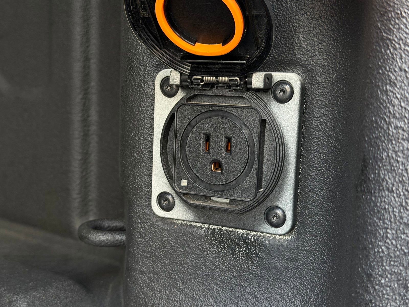 Used 2024 GMC Sierra 2500 Denali Ultimate image 22