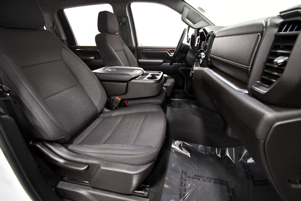 Used 2024 Chevrolet Silverado 2500 LT AWD/4WD image 17