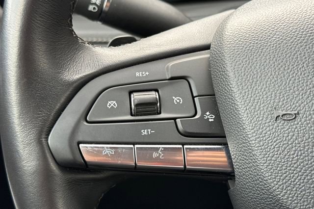 Used 2024 Cadillac XT4 Premium Luxury image 37