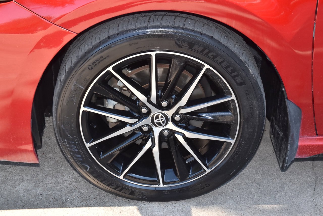 Used 2022 Toyota Camry SE w/ Convenience Package FWD image 35