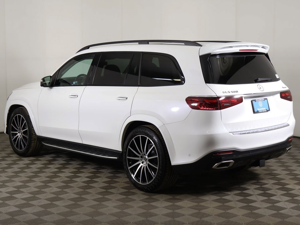 Used 2024 Mercedes-Benz GLS 580 4MATIC w/ Warmth & Comfort Package image 15