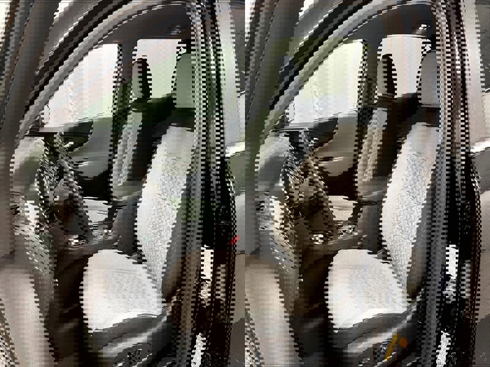 Used 2024 Chevrolet Equinox LT image 10