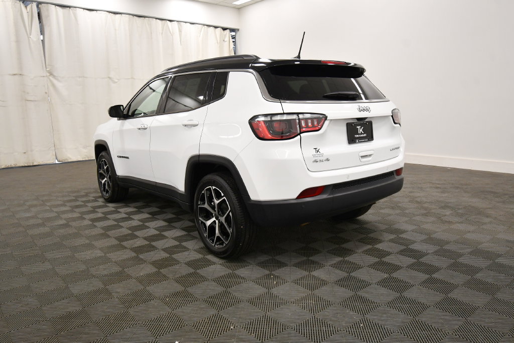 Used 2025 Jeep Compass Limited AWD/4WD image 5