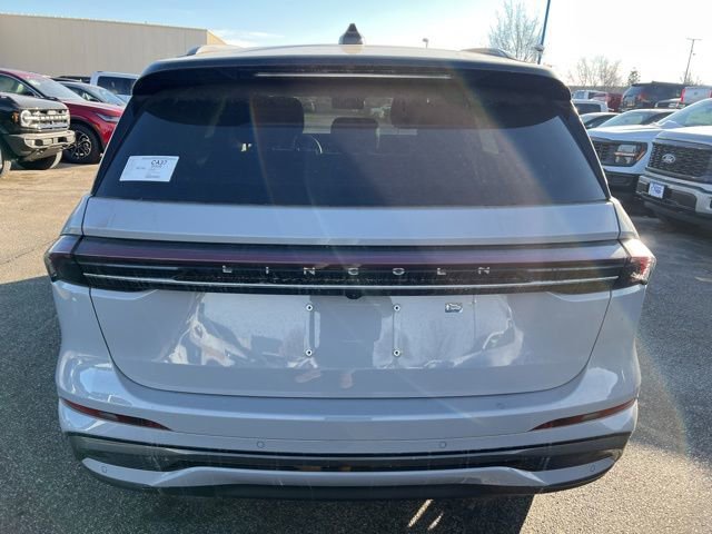 New 2026 Lincoln Nautilus Reserve w/ Jet Appearance Package image 4