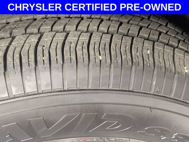 Certified 2026 Chrysler Pacifica Select FWD image 9