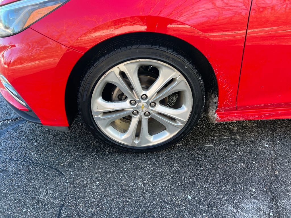 Used 2016 Chevrolet Cruze Premier image 27