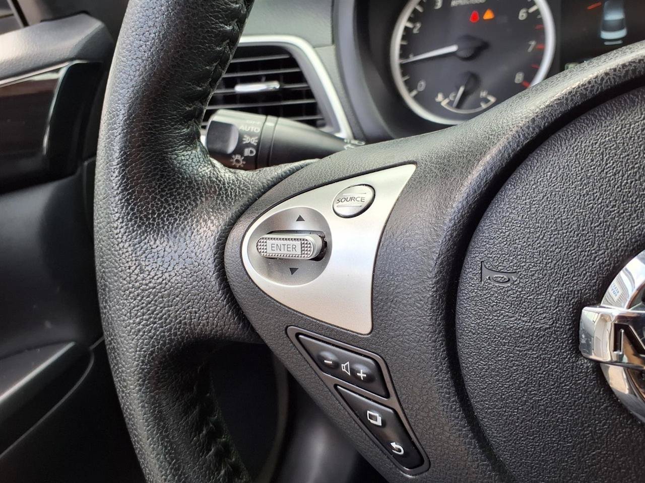 Used 2018 Nissan Sentra SV FWD image 13