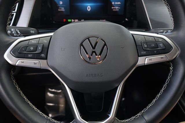 Certified 2025 Volkswagen Atlas Cross Sport SE image 19