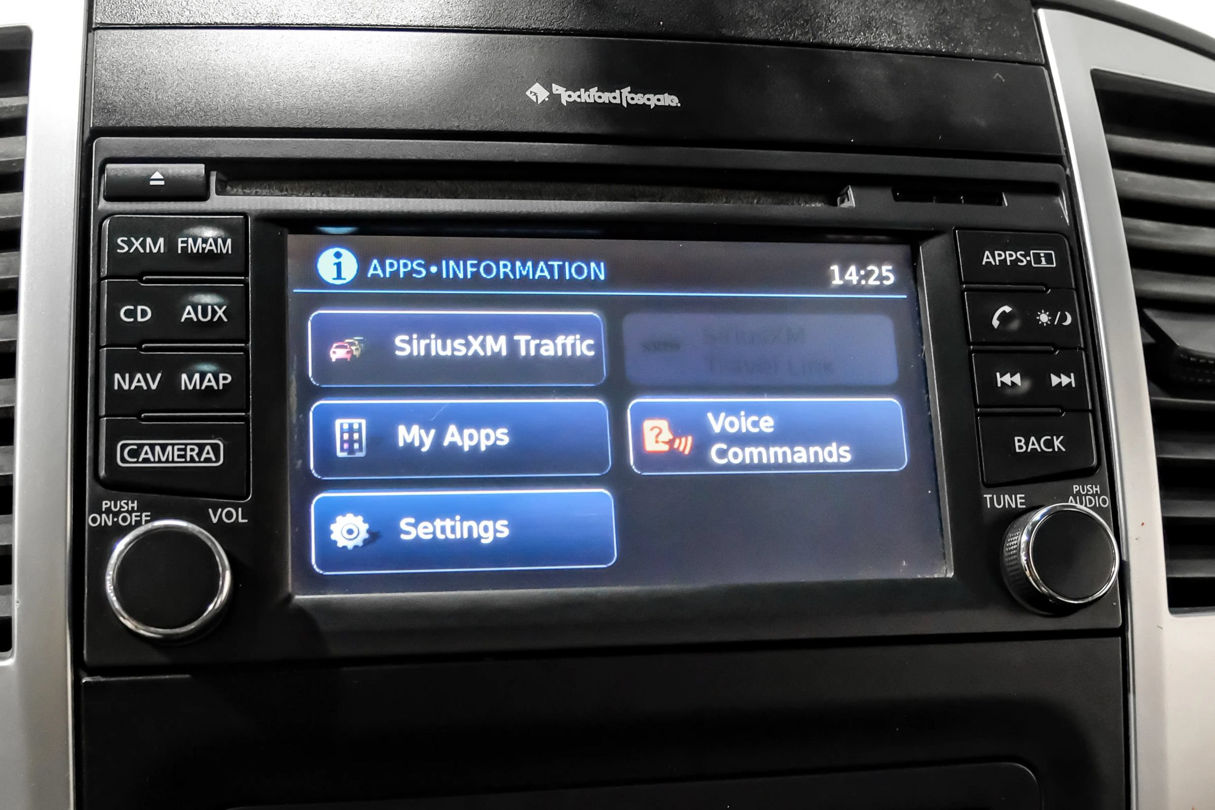 Used 2015 Nissan Xterra PRO-4X AWD/4WD image 25