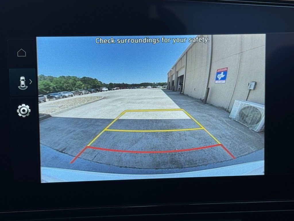 New 2025 Hyundai Elantra SEL image 5