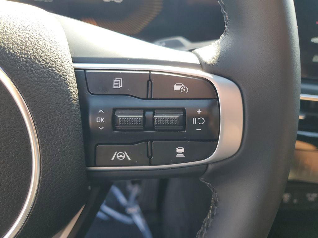 Used 2026 Kia K5 GT-Line w/ GT-Line Premium Package FWD image 13