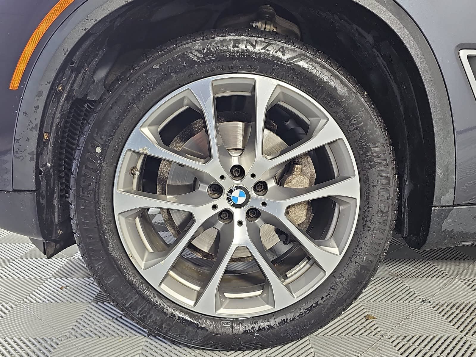 Used 2019 BMW X5 xDrive40i w/ Convenience Package AWD/4WD image 10