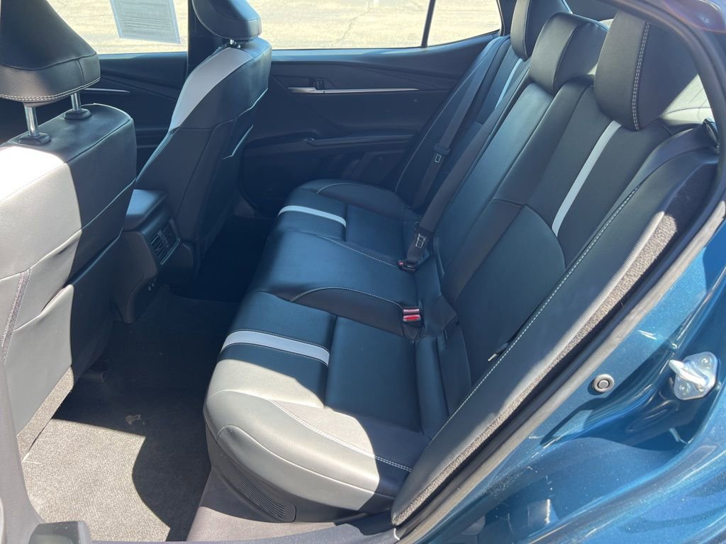 Used 2025 Toyota Camry SE image 18