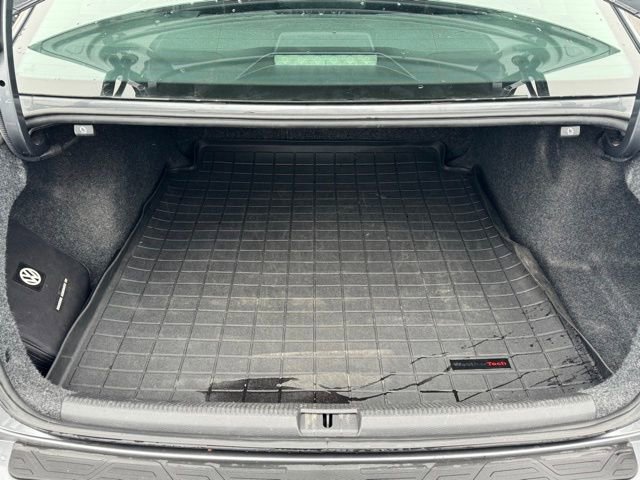 Used 2016 Volkswagen Passat 1.8T R-Line image 29