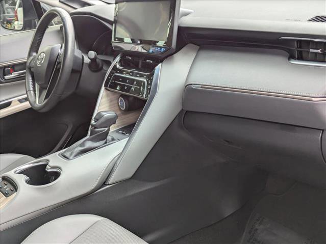 Used 2021 Toyota Venza Limited w/ Advanced Technology Package image 21