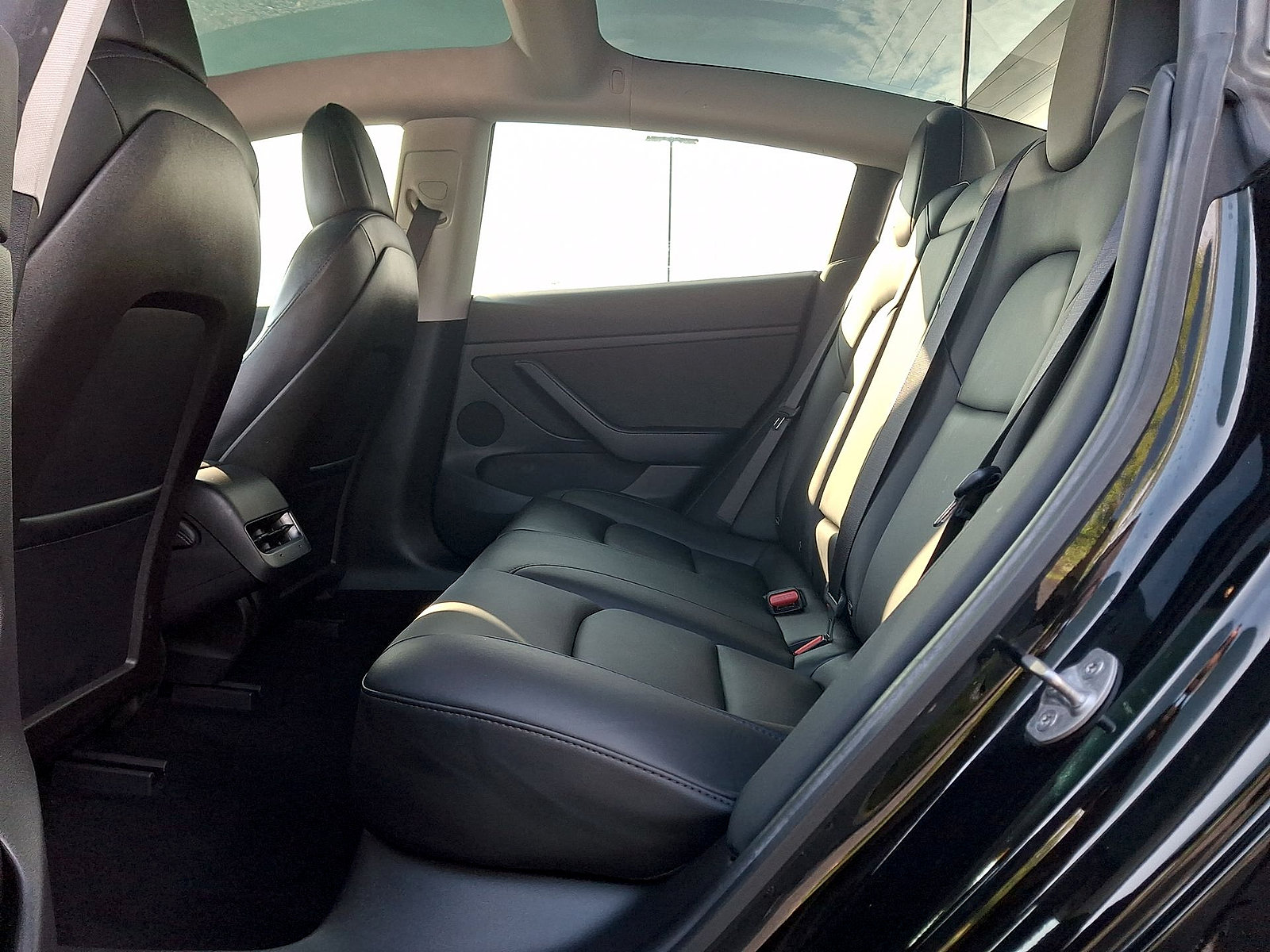 Used 2021 Tesla Model 3 Long Range AWD/4WD image 20