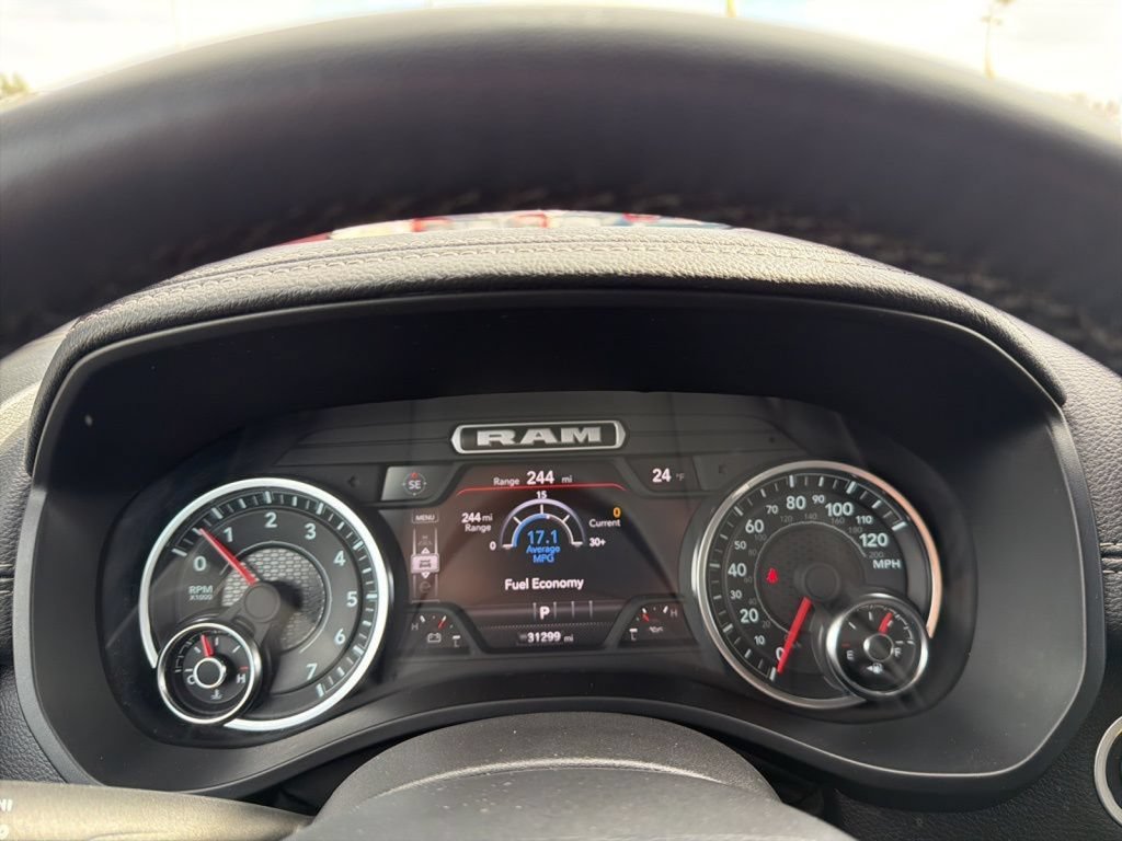 Used 2025 RAM 1500 Laramie AWD/4WD image 25