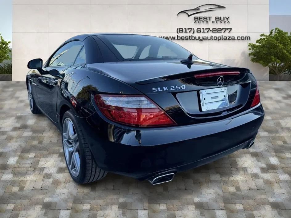 Used 2014 Mercedes-Benz SLK 250 image 4