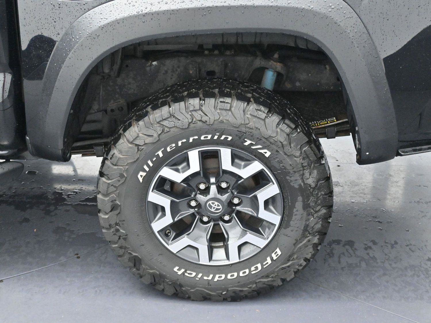 Used 2021 Toyota Tacoma TRD Off-Road image 36