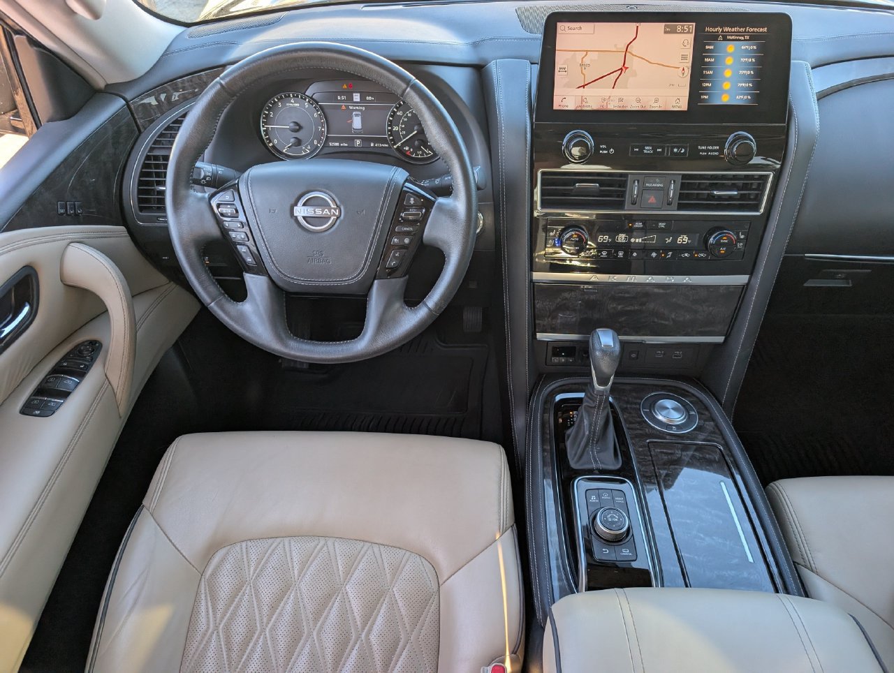 Used 2022 Nissan Armada Platinum w/ Captain's Chairs Package RWD image 10