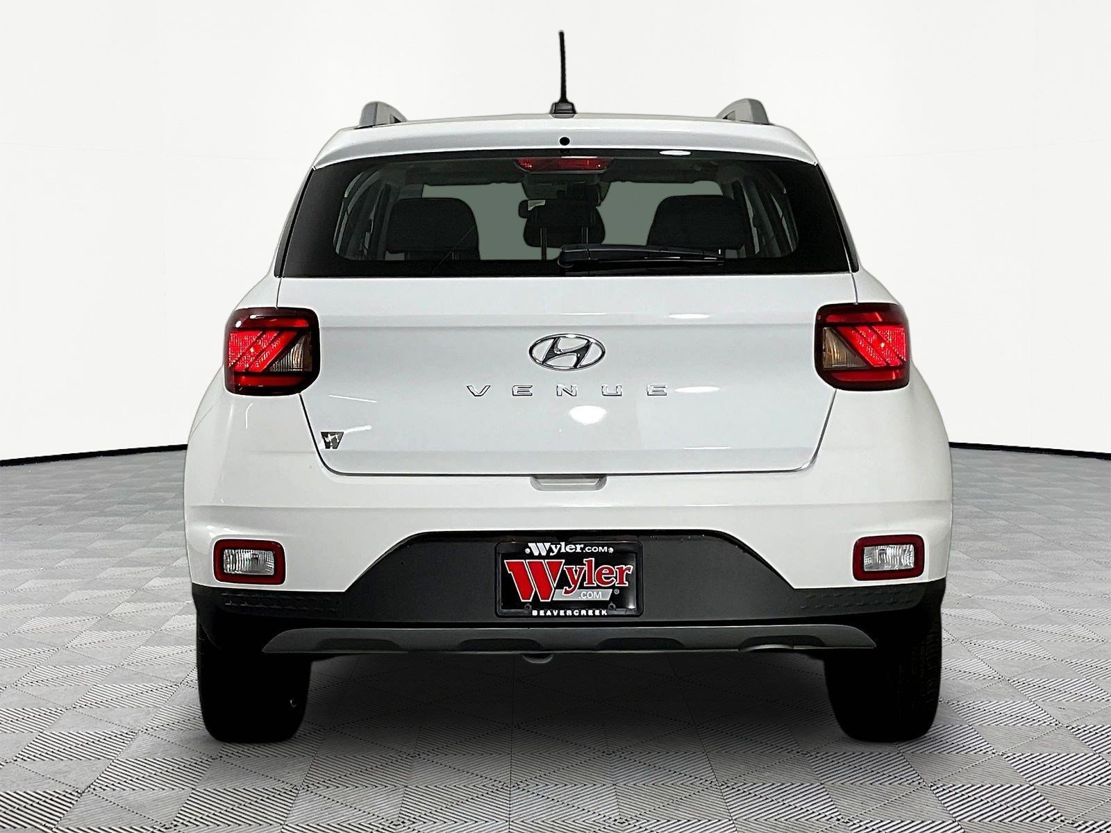 New 2026 Hyundai Venue SEL FWD image 5