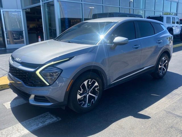 Used 2024 Kia Sportage EX image 4
