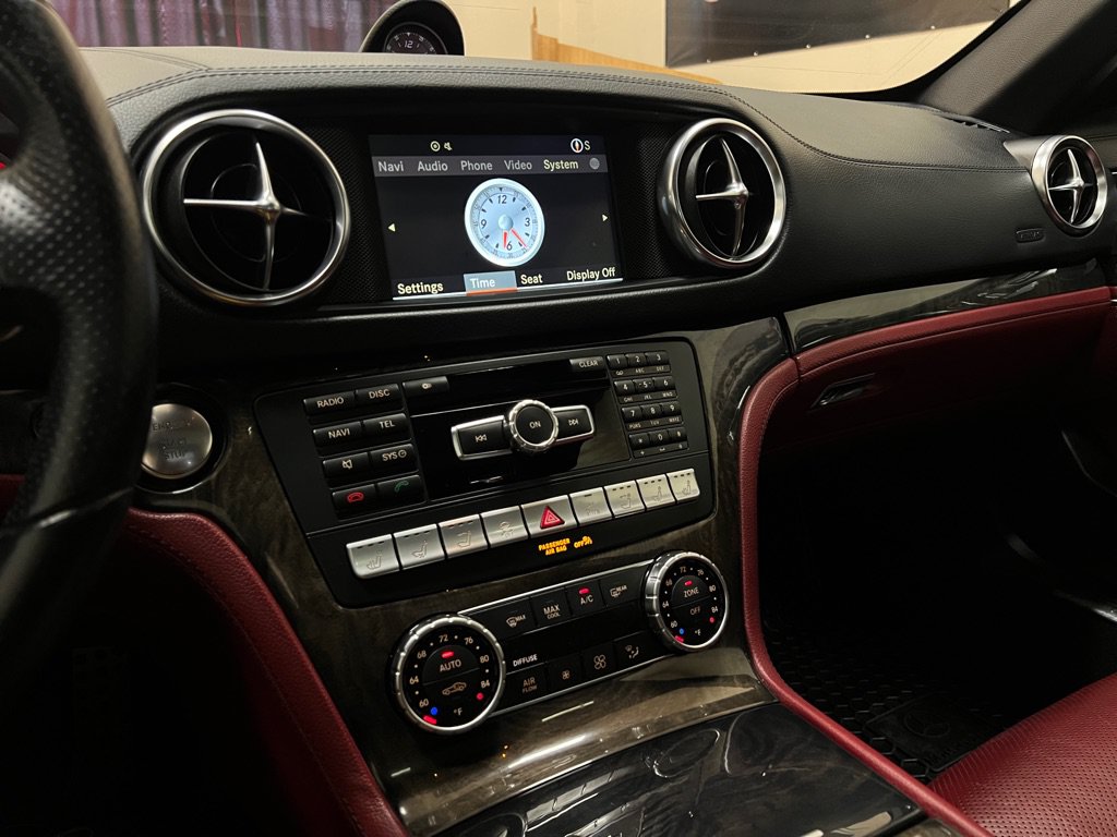 Used 2013 Mercedes-Benz SL 550 w/ Premium Pkg image 41