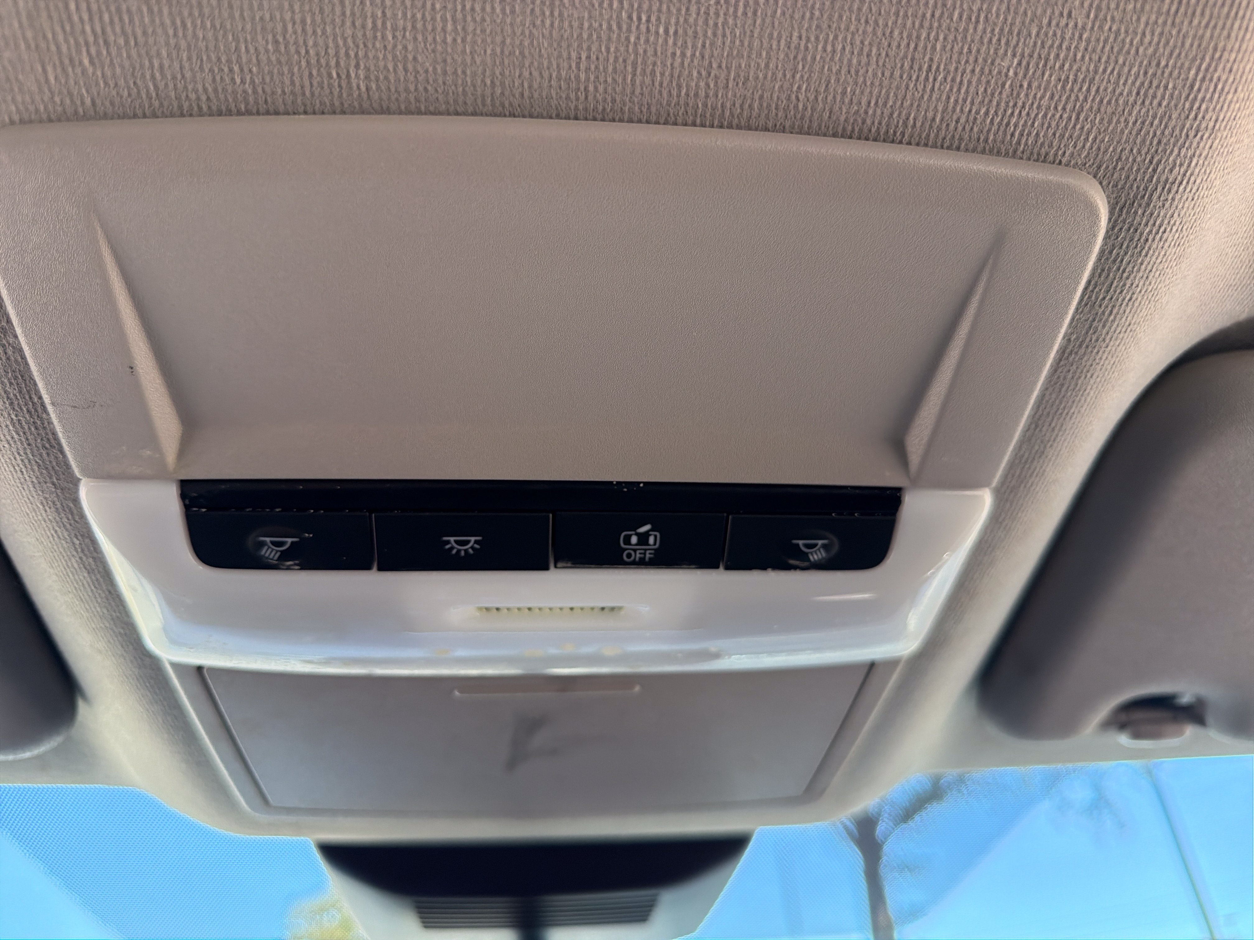Used 2025 Nissan Sentra SR FWD image 22