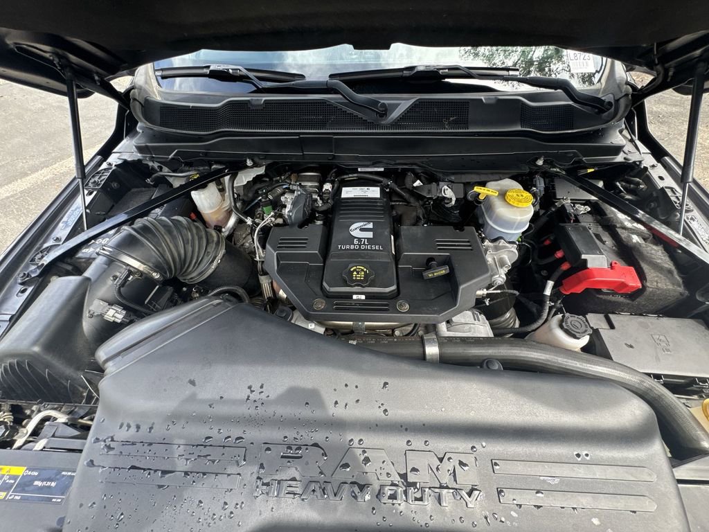 Used 2022 RAM 3500 Laramie w/ Night Edition image 18