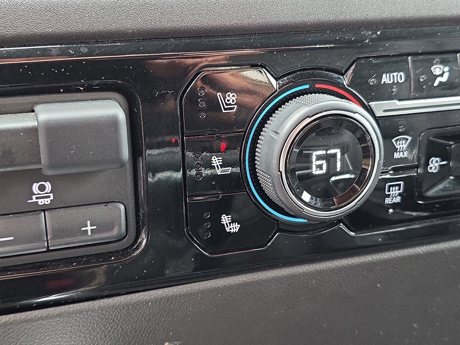 Used 2025 Chevrolet Silverado 1500 LTZ image 25