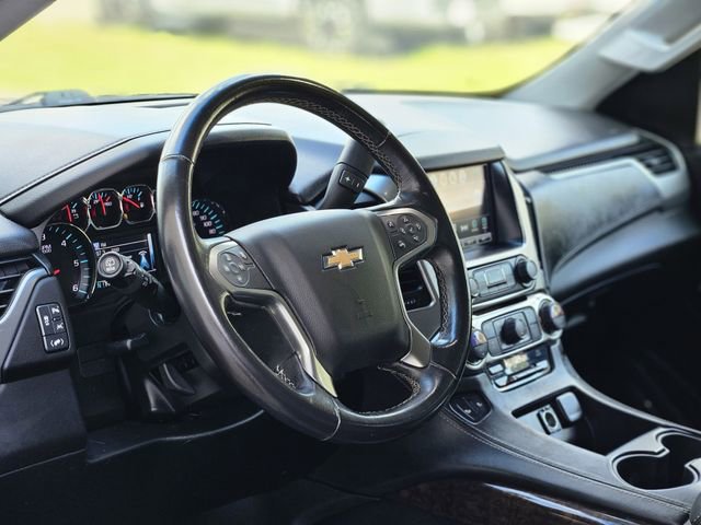 Used 2018 Chevrolet Suburban LT image 12