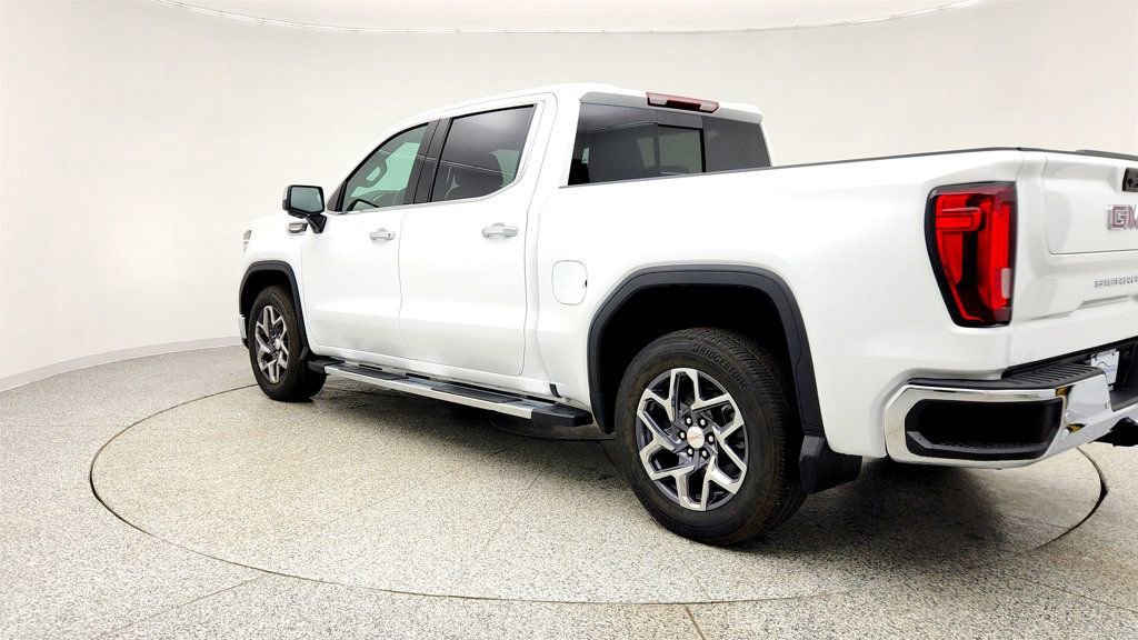 Used 2026 GMC Sierra 1500 SLT image 7