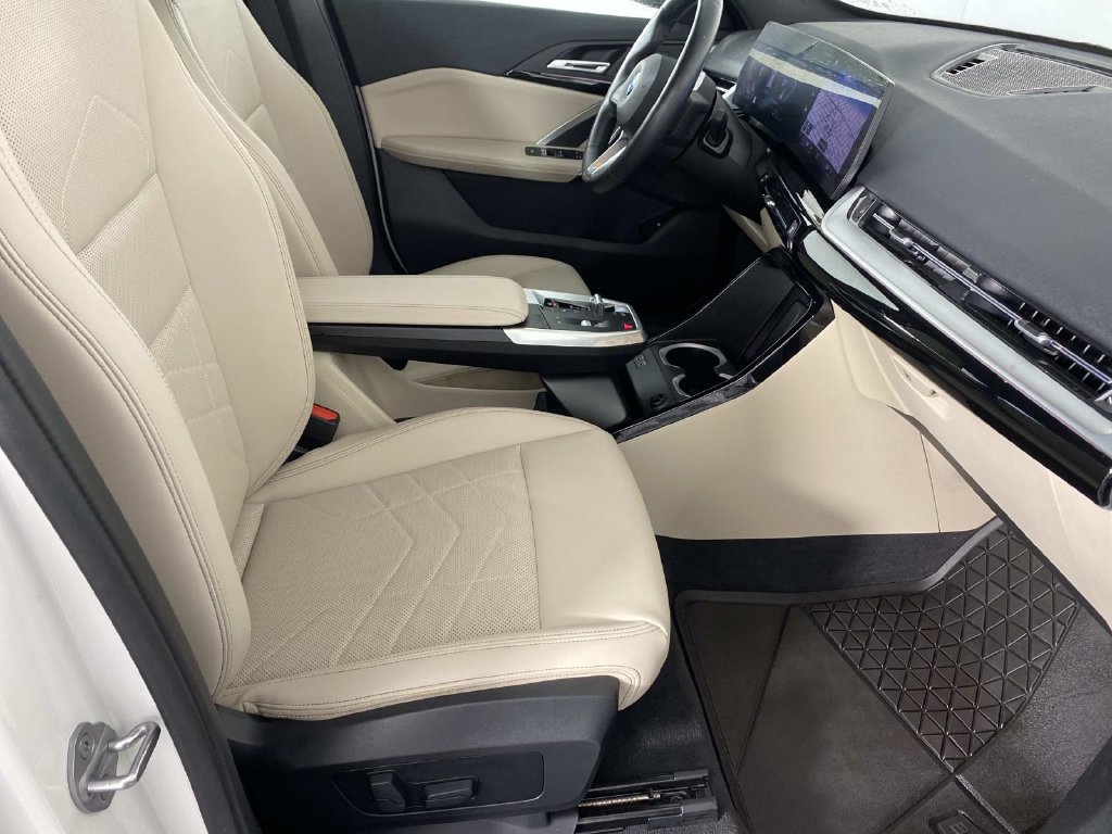 Used 2023 BMW X1 xDrive28i w/ Convenience Package AWD/4WD image 10