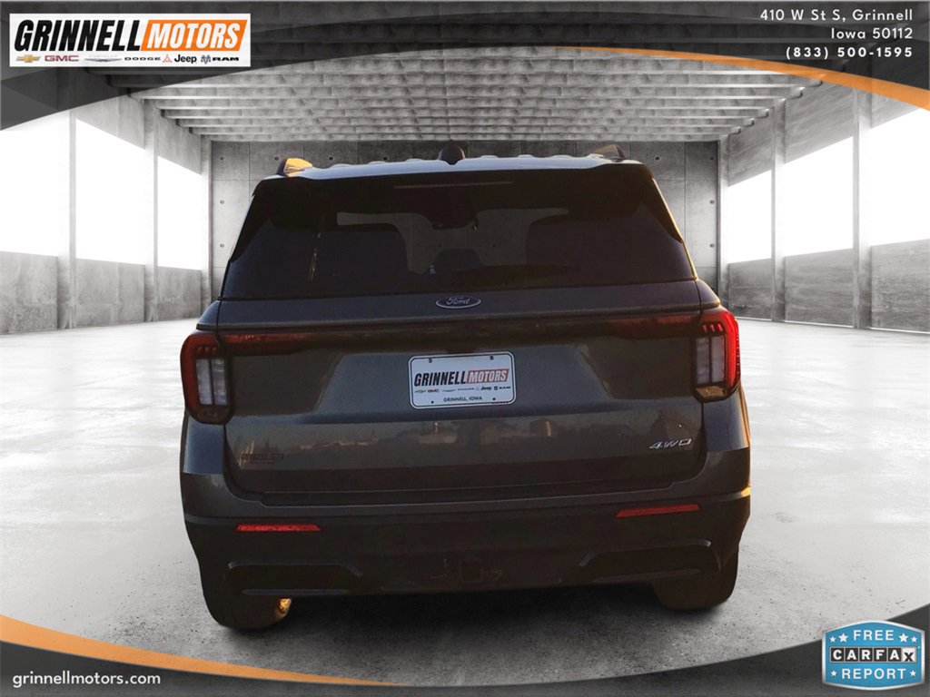 Used 2025 Ford Explorer ST-Line w/ ST-Line Street Pack image 6