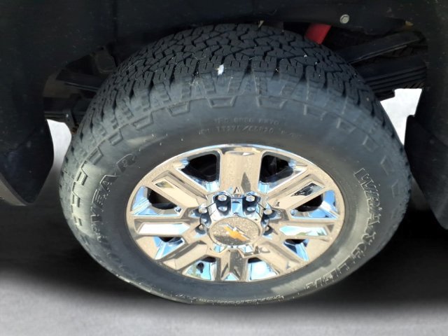Used 2024 Chevrolet Silverado 3500 High Country w/ Technology Package AWD/4WD image 21