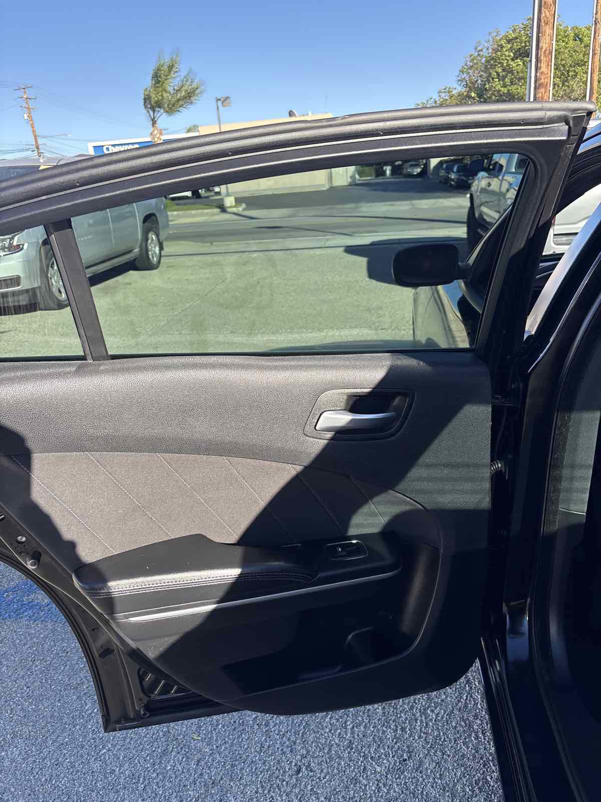 Used 2019 Dodge Charger SXT image 9