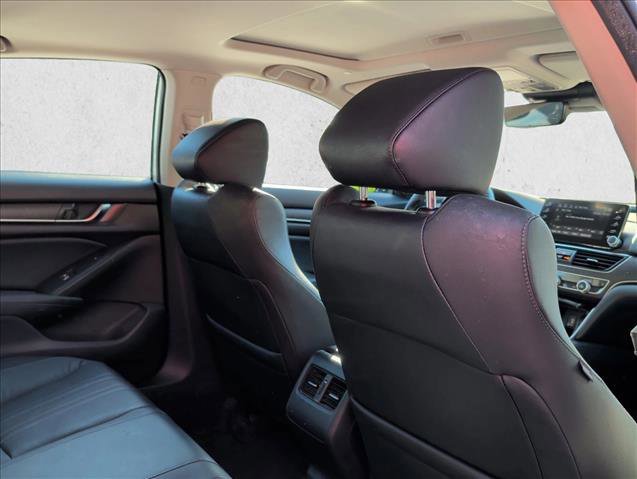 Used 2018 Honda Accord Touring image 19