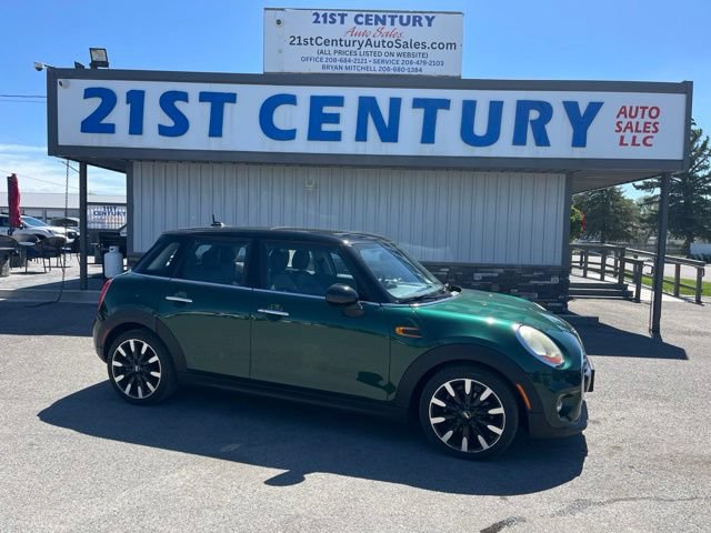 Used 2017 MINI Cooper 4-Door Hardtop FWD image 1