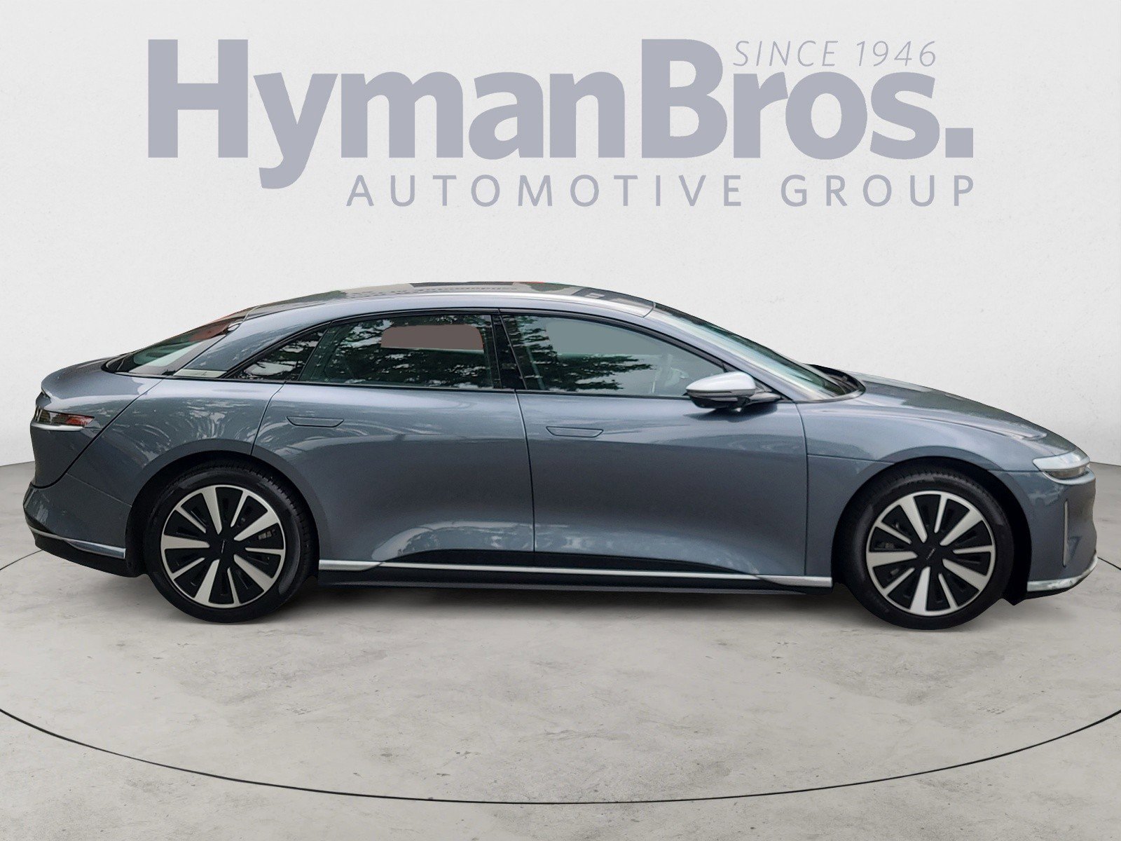 Used 2025 Lucid Air Grand Touring image 2