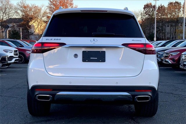 Used 2025 Mercedes-Benz GLE 350 4MATIC image 3