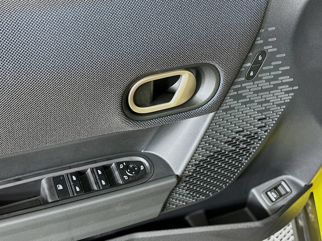 Certified 2025 MINI Cooper S FWD image 19