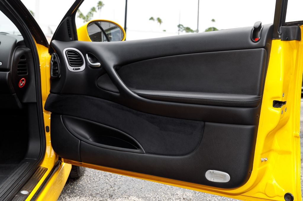 Used 2005 Pontiac GTO RWD image 16