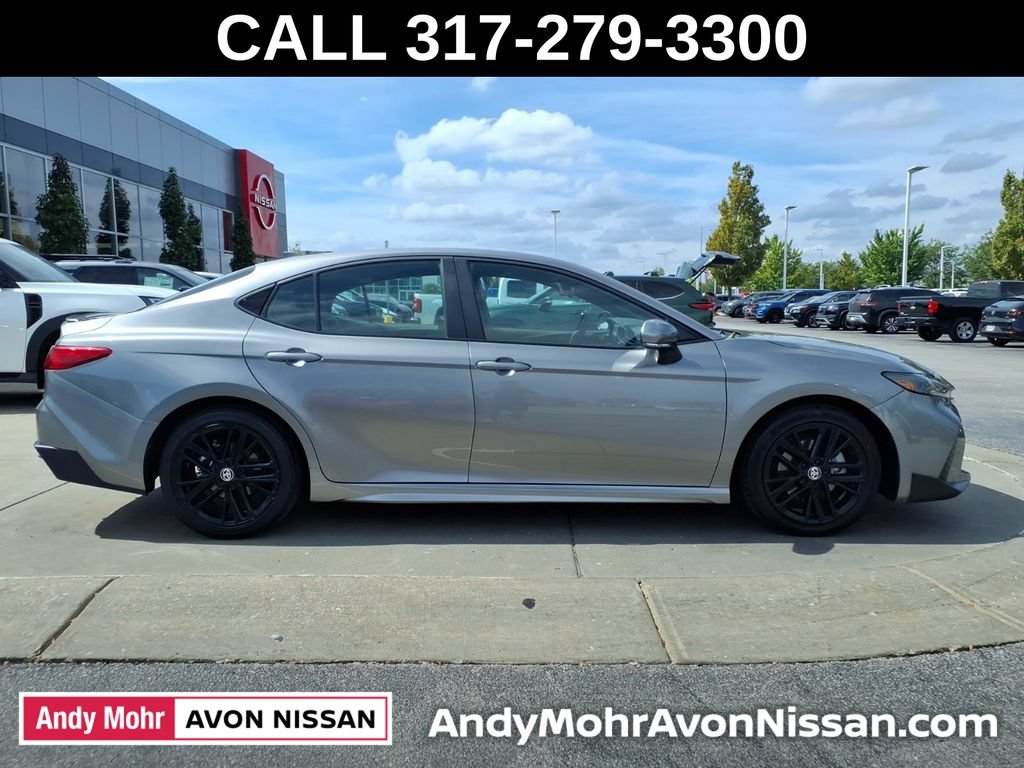 Used 2025 Toyota Camry SE FWD image 8